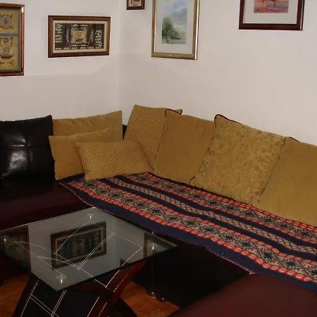 Apartments At Two Sisters Petrovac Exterior photo