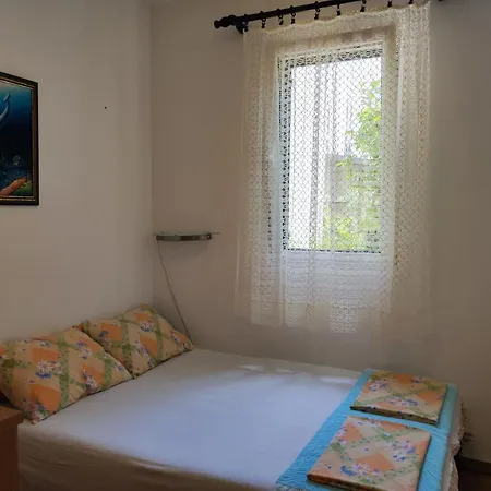 Apartments At Two Sisters Petrovac Exterior photo