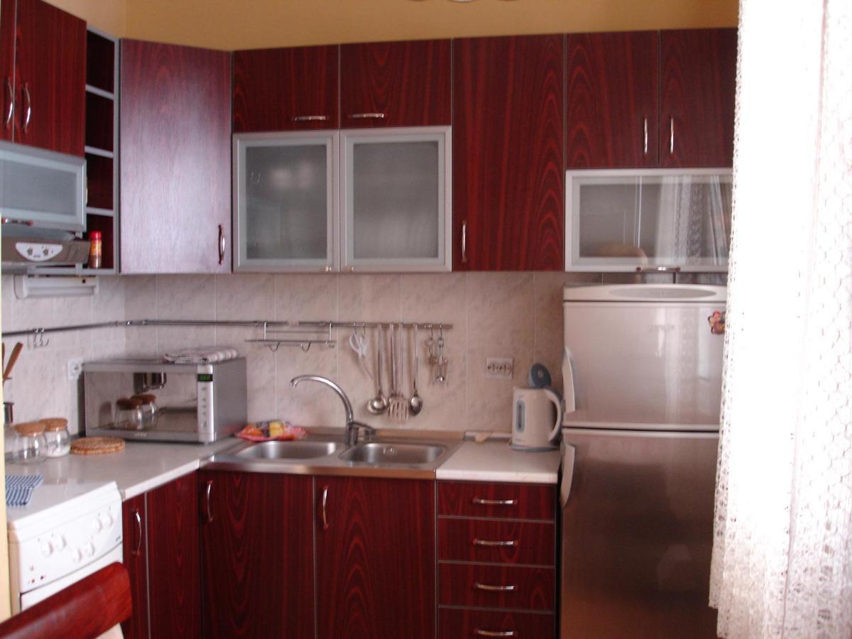 Apartment At Two Sisters *