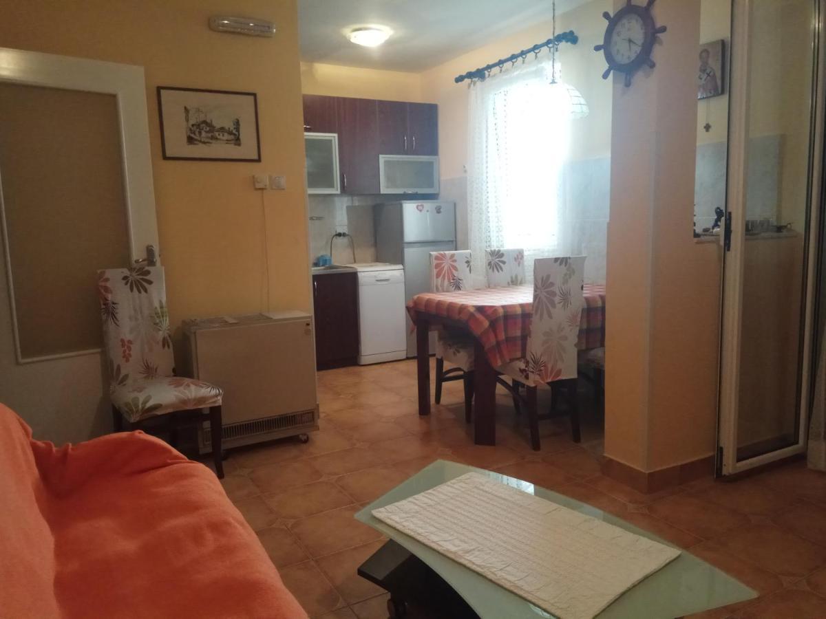 Apartment At Two Sisters