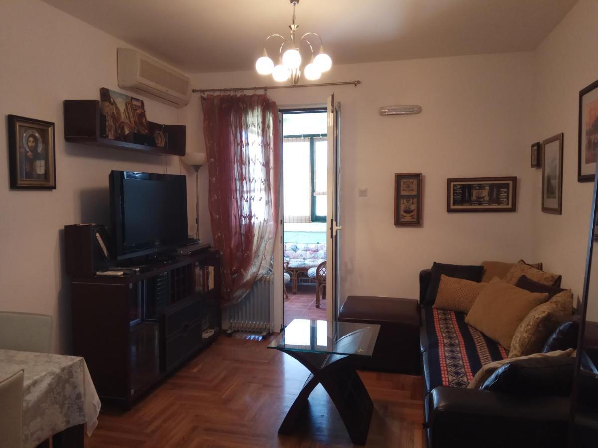 At Two Sisters Apartment Petrovac