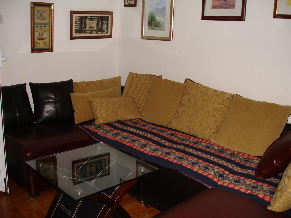 Apartment At Two Sisters